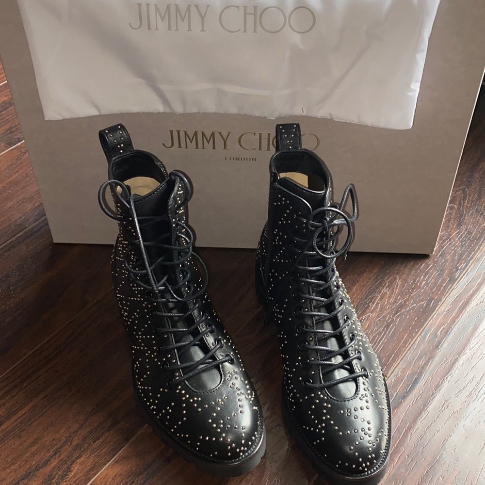 Jimmy choo cruz flat boots